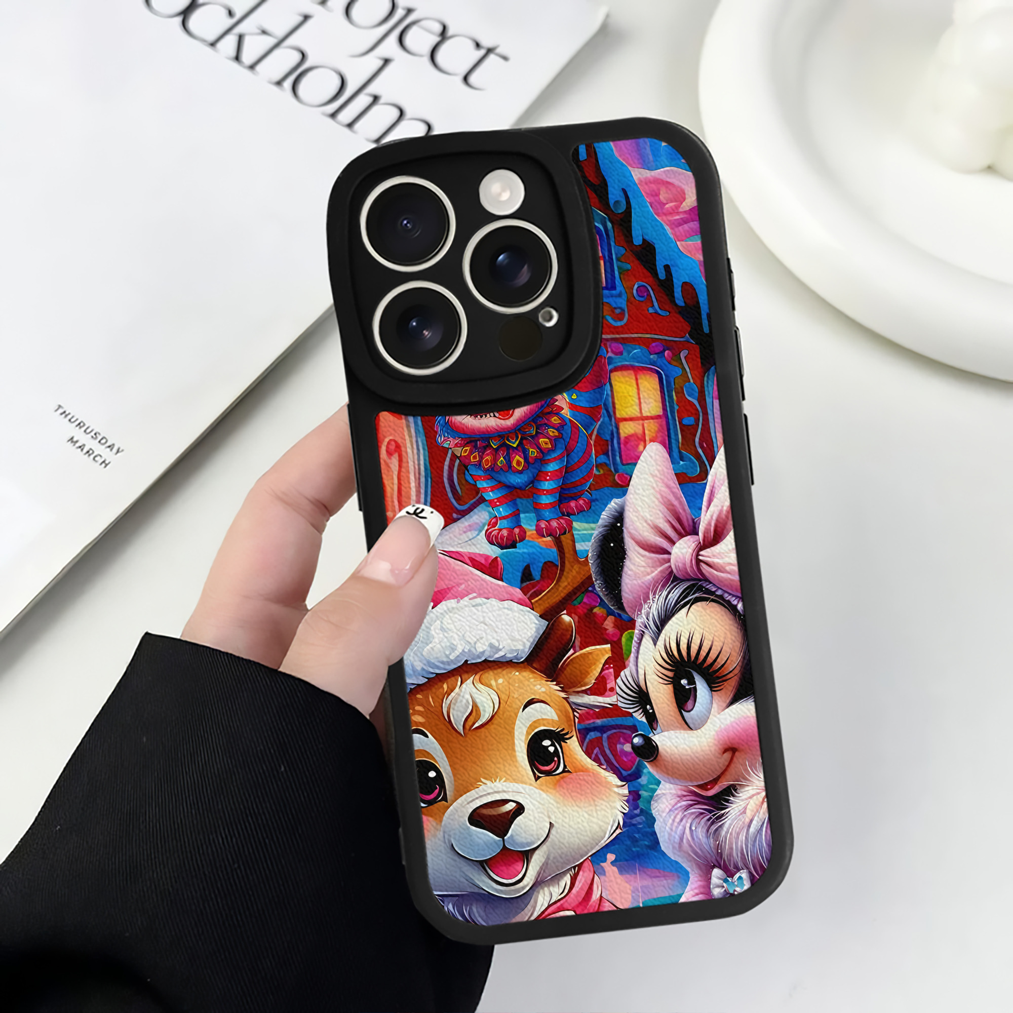（画像用） ミッキーマウス Mickey Mouse 【iPhone 16シリーズ対応】シリコンスマホケース（レザー調） 材質：シリコン